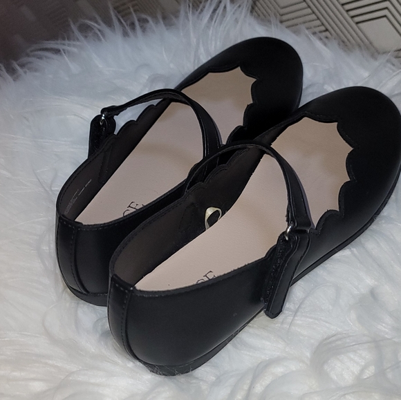 Girls Black Flats - Picture 3 of 7